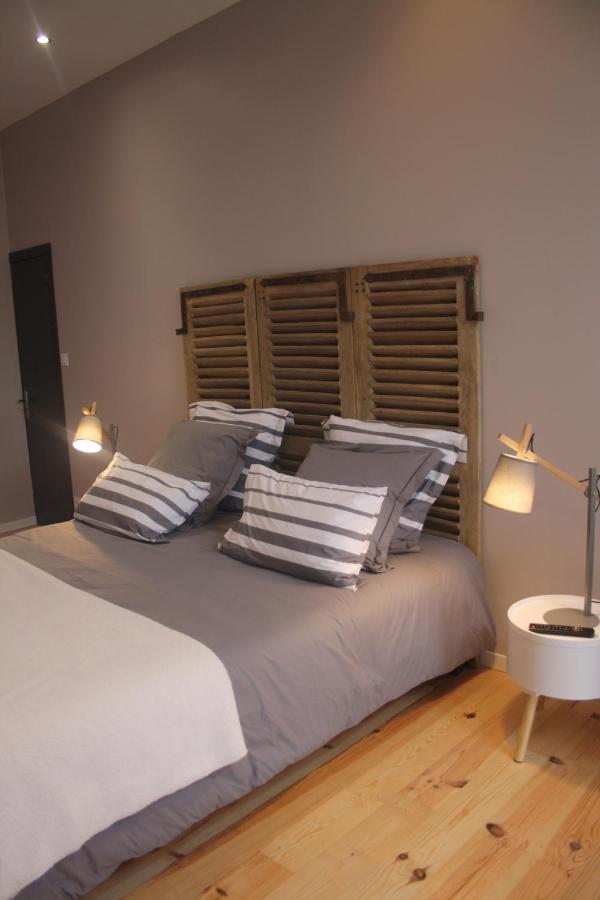 Bed and Breakfast Domaine Du Bois Chaumet Couzon Exterior foto